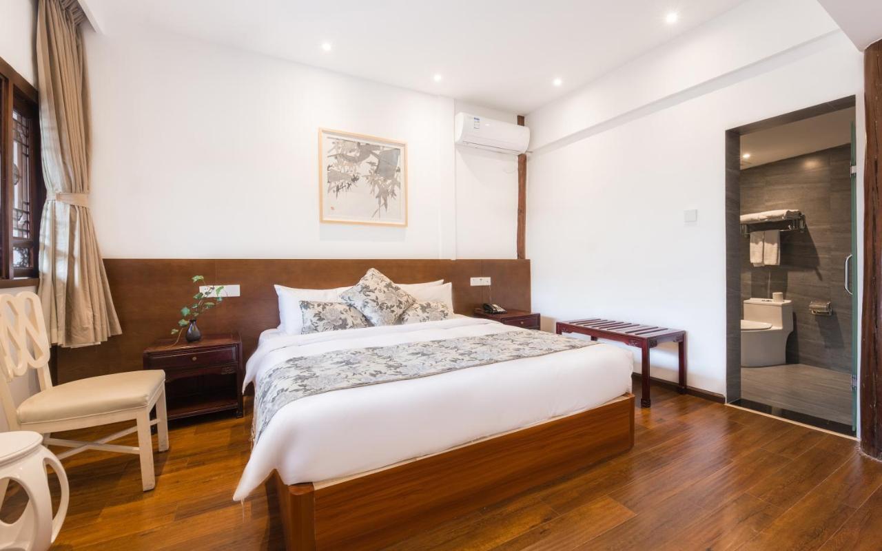 Lijiang Ivy Garden Resort Hotel Екстер'єр фото