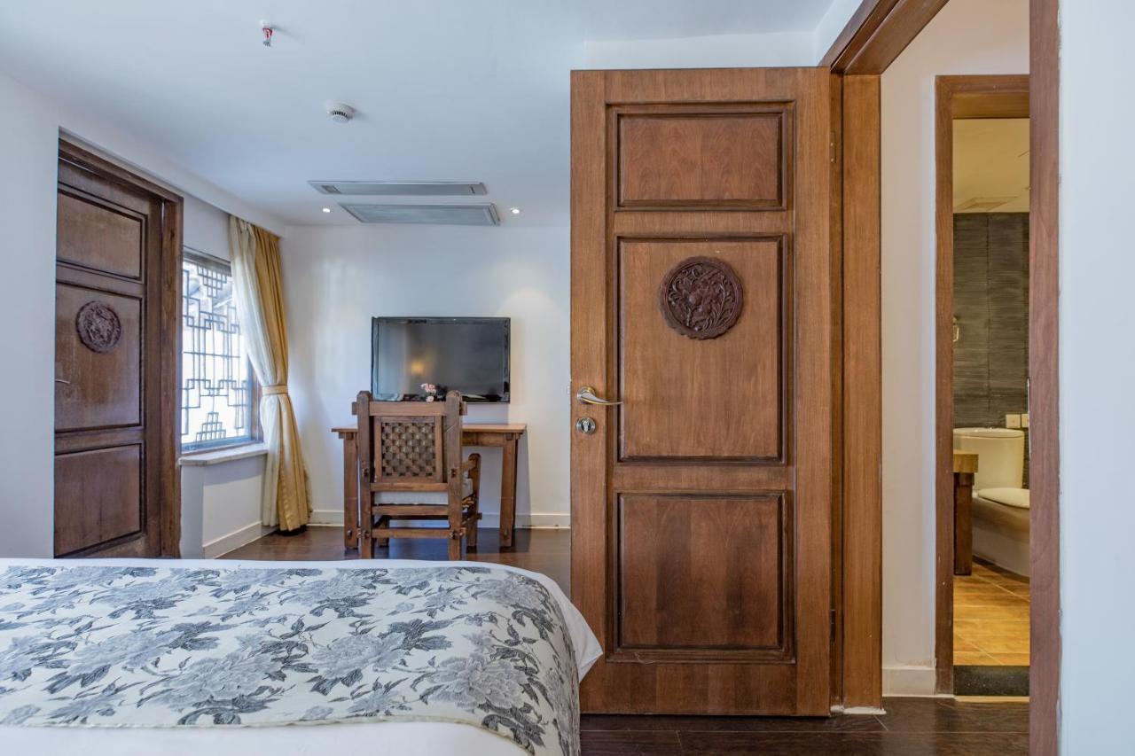 Lijiang Ivy Garden Resort Hotel Екстер'єр фото
