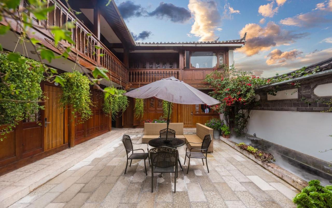 Lijiang Ivy Garden Resort Hotel Екстер'єр фото