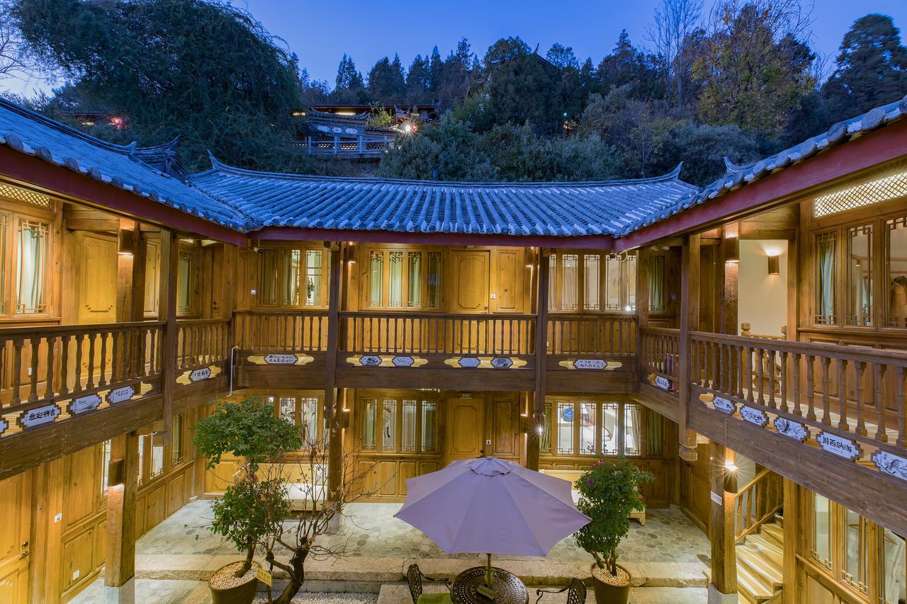 Lijiang Ivy Garden Resort Hotel Екстер'єр фото